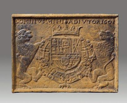 null Plaque de cheminée à décor des armes royales espagnoles datée 1608. H. 48 L....