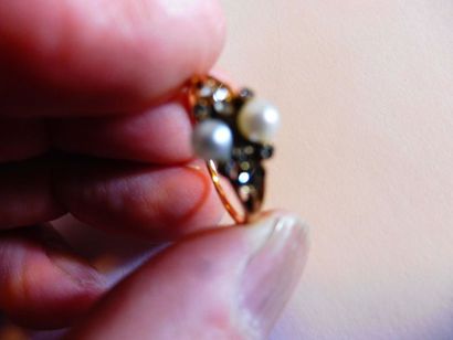 null BAGUES petites perles et onze diamants en rose or jaune 1,85 g.