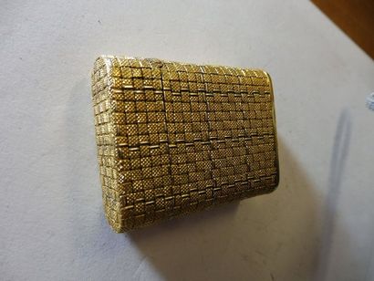 null BRIQUET A GAZ de section rectangulaire extrémités arrondies décor damier de...