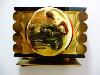 null REVEIL bronze doré et bachélite noir de marque JAZ vers 1950 – 7,6 x 10,2 cm...