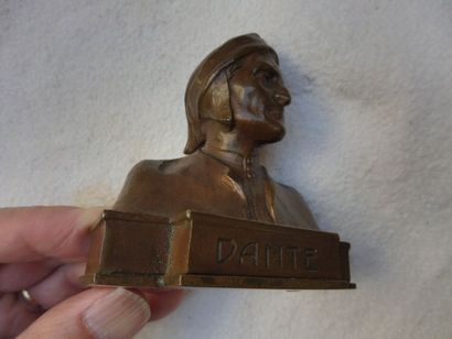 null BUSTE DE DANTE signé de H MULLER bronze patiné H : 8 cm – 7,5 cm x 4 cm début...