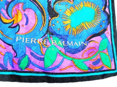 null Pierre BALMAIN Foulard ’’mille et une nuits’’ 83 x 83 cm (parfait état)