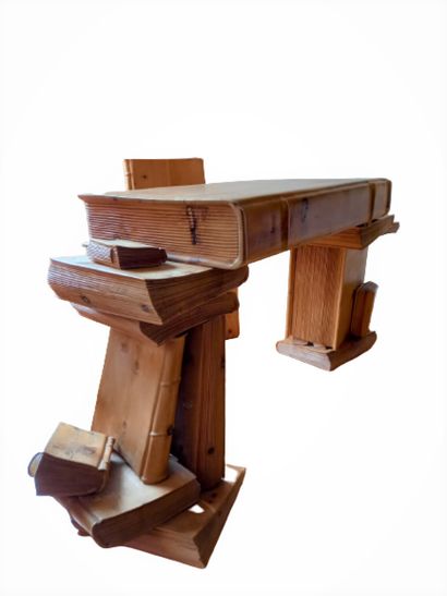 null Livio DE MARCHI (1943)

Bureau et son fauteuil en bois sculpté, prenant la forme...