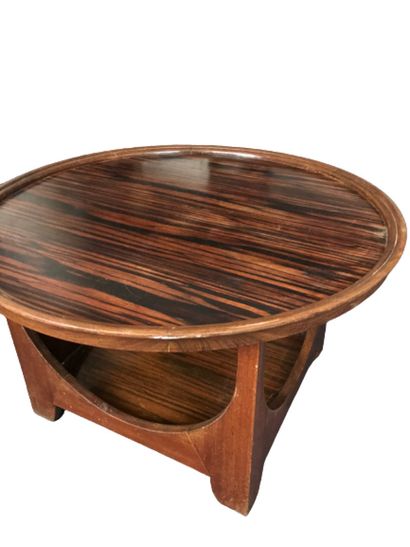 null Louis MAJORELLE (1859-1926)

Low table in mahogany and Macassar ebony veneer,...