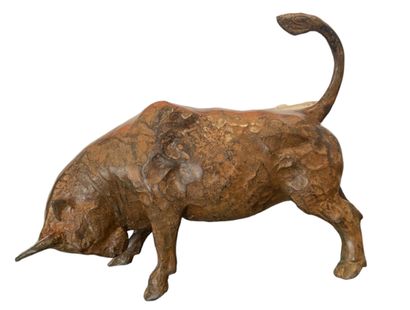 null Pierre CHENET (XX-XXI) 
Charging bull 
Proof in bronze with brown patina 
Signed...