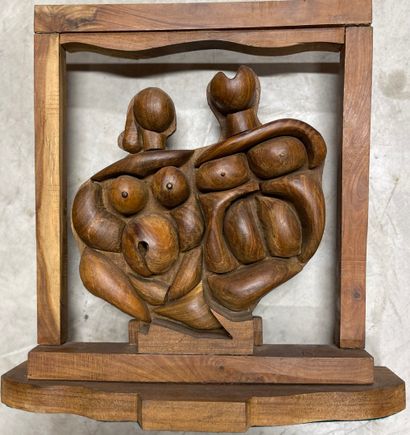 Naum KNOP (1917-1993) Adam and Eve 
Carved wood 
Signed NK on the mound 
42 x 44...
