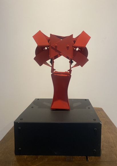 Edgar NEGRET (1920-2012) Vigia, 1999
Red-painted aluminum
Signed, dated and justified...
