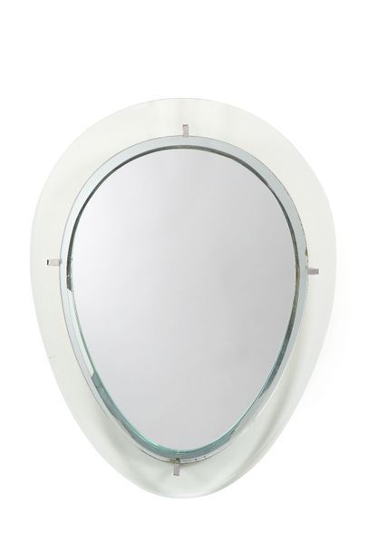 Attribué à FONTANA ARTE FONTANA ARTE (attribué à)

Miroir ovale, à large bandeau...