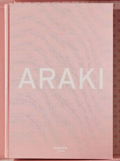 TASCHEN - NOBUYOSHI ARAKI TASCHEN - NOBUYOSHI ARAKI
Livre en edition limitée, numéroté...