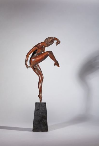 null Tom MERRIFIELD (né en 1932)

Danseuse

Bronze à patine brune, signé sur le socle...