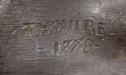  BUSTE de Voltaire en bronze. Signé Thomire et daté 1778. Socle tourné en marbre...