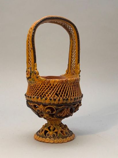 null Basket in polychrome glazed clay imitating a basketry decoration. Italy. XIXth...