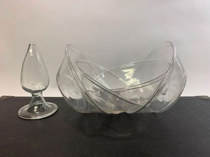 null Five pieces in translucent colourless glass including four verrines (19th century)...