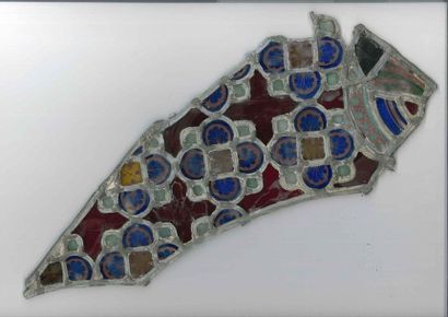 null Fragment of a medieval stained glass window. 

Length 43 cm 
