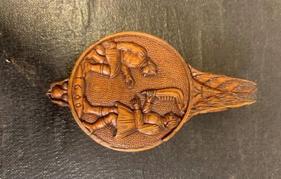 null Small medallion box, probably made of boxwood, carved with two scenes from the...