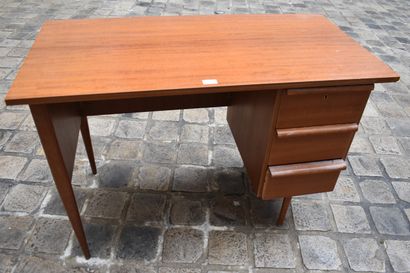 Scandinavian teak desk. Height 76,5 - Width...