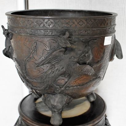 Bronze tripod PICKET-POT with relief decoration...