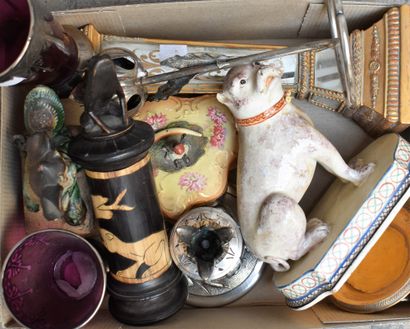 LOT OF MISCELLANEOUS KITCHENS: candle holder...
