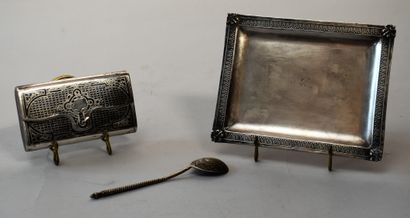 null CIGARETTE HOLDER in Russian silver damascened.

JOINT: one Russian silver mocha...
