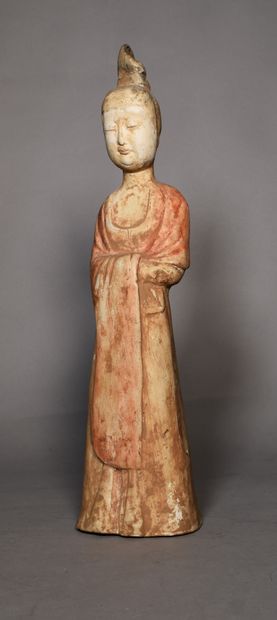 null CHINA, TANG period: Terracotta groom's stall with yellow glaze (neck restorations)....