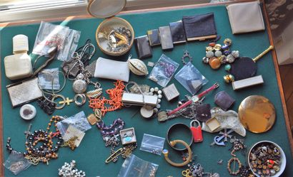 null LOT OF JEWELS and miscellaneous.