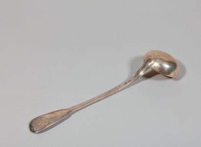null Silver ladle, model with nets. Figured TM in an escutcheon. Paris, 1774-1775....