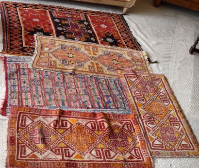 null FIVE SMALL RUGS including one KILIM.