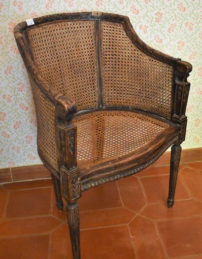 null A Louis XVI style double caned gondola desk chair. Height 82 cm

Lot delivered...