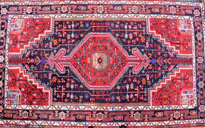 null Oriental carpet in cotton. Length 240 - Width 150 cm