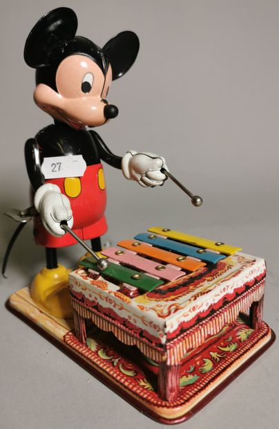 null MARUSAN TOYS – JAPON (1950/1960) :

-Jouet mécanique figurant MICKEY joueur...