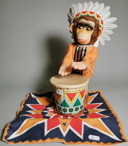 null ALPS – JAPON (1960/1970) : 

Jouet à piles figurant un singe habillé en chef...