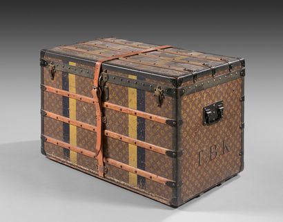 VUITTON

Mail trunk in wood and canvas Monogram,...