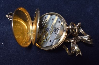 null 
COL WATCH with its gold chatelaine and key, blue enamelled bowl, set with small...