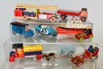 null Wooden toys ERZEBIRGE - Black Forest Germany (1920/1930) :

Nine pieces and...