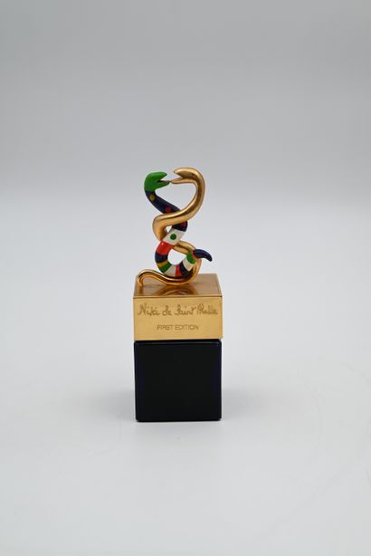 null After Niki de SAINT-PHALLE (1930-2002) : First edition bottle and its contents...