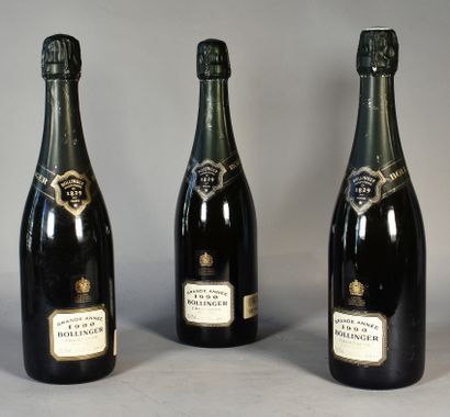 TROIS BOUTEILLES de champagne BOLLINGER brut,...