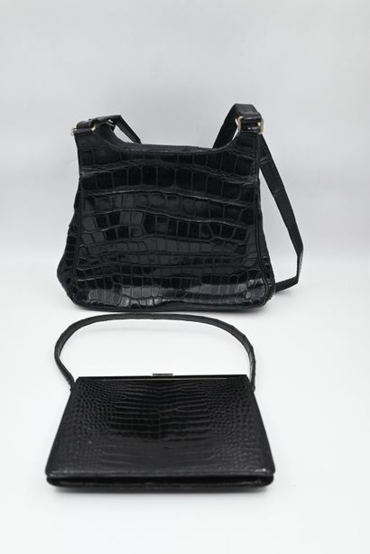LEDERER - Handbag with a handle in crocodile....