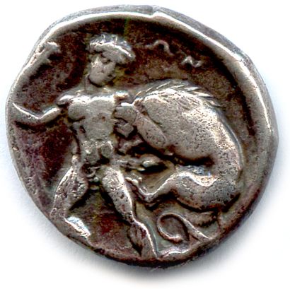 null LUCANIA - HERACLEA 360-350

Head of Athena, facing. 

R/. Heracles choking the...