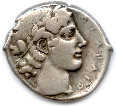 null SICILY - CATANIA 450-440

Quadriga led by an charioteer.

R/. Laureate head...