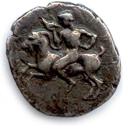 null SICILY - HIMEREA 472-413

Niké flying on the left and holding an aplustrum....