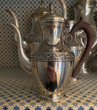 null Silver selfish VERSEUSE with frieze, foliage and ribbon decoration, wooden handle,...