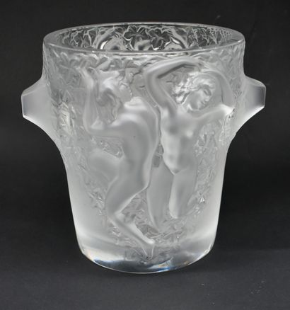 MARC LALIQUE Marc LALIQUE France: Ganymede champagne bucket in molded glass. Signed...
