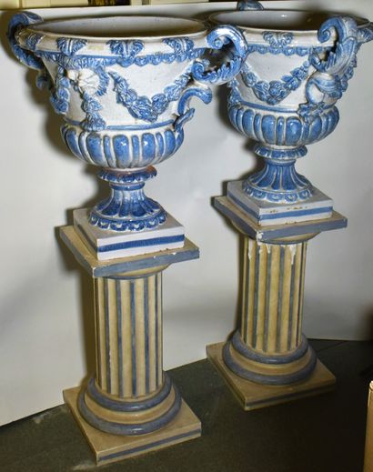 null PAIR OF VASES in blue and white Italian earthenware (Height 66 - Width 76 cm)...