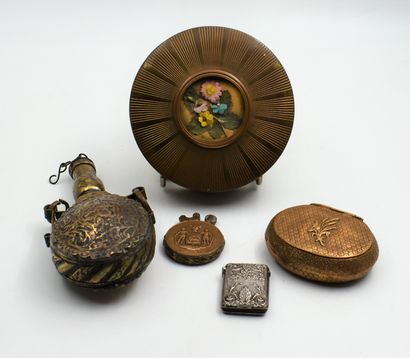 null LOT: powder flask, candy box with flowered medallion decoration, lighter dated...
