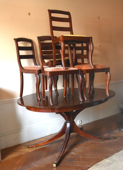 null Mahogany oval dining table, Regency style. ATTACHED: SIX mahogany bar chair...