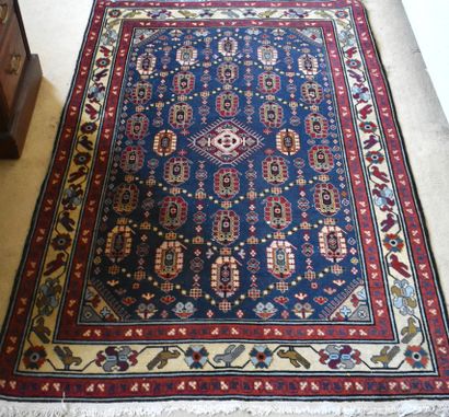 null TWO RUGS Orient various: 1) Length 160 - Width 100 cm 2) Length 110 - Width...