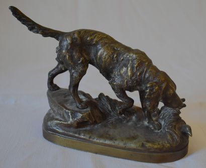 null BRONZE STATUETTE: Dog standing in front of a woodcock, signed Le Courtier. Height...