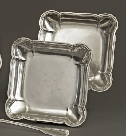 null Paire de jattes carrées en argent uni à filet et angles lobés. Montpellier 1779-1780,...