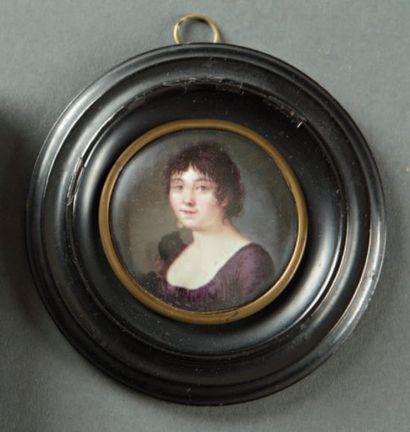 École française du début du XIXe siècle Portrait de Madame Selig en robe prune Miniature...