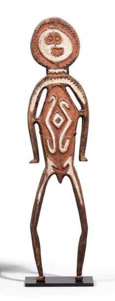 Papouasie-Nouvelle Guinée 
Figure d'ancêtre masculine Bioma en bois sculpté et couvert...